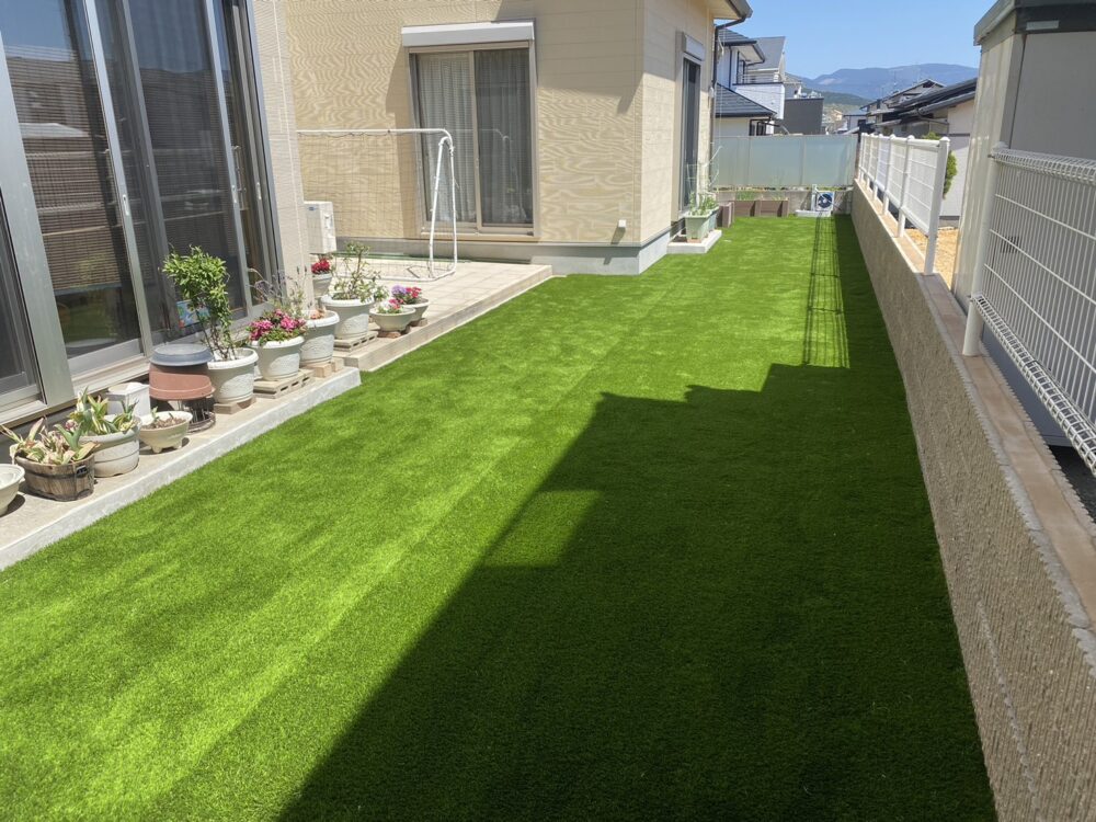 福岡県福岡市東区　H様　人工芝施工・工事